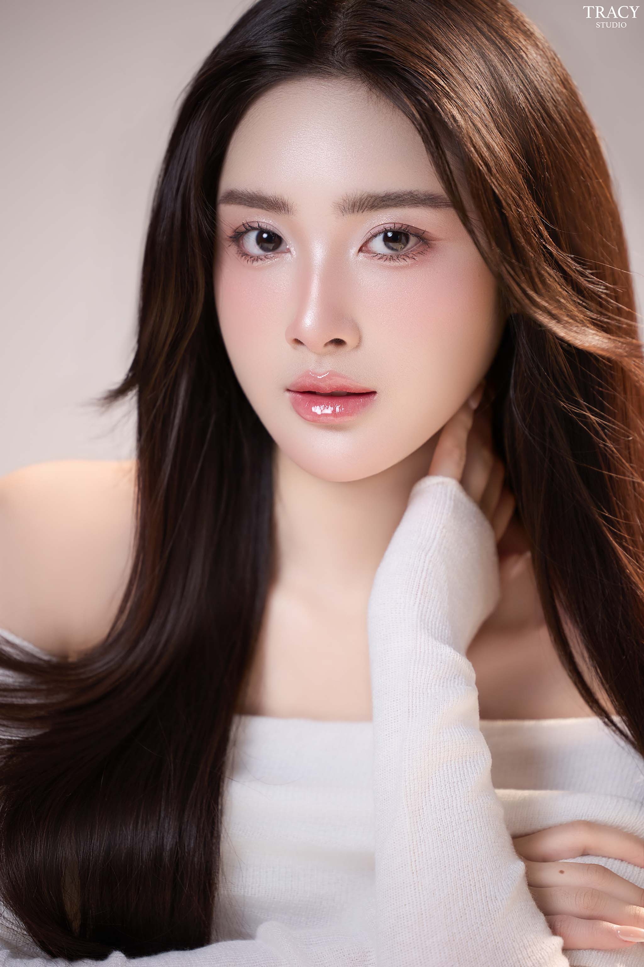 frontend/img/gallery/anh-beauty/tracy-studio-chup-beauty-hoaian (2).jpg